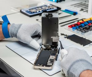 تعویض ال سی دی آیفون ایکس با کمترین قیمت