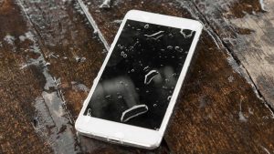 گوشی آب خورده را چکار کنیم؟