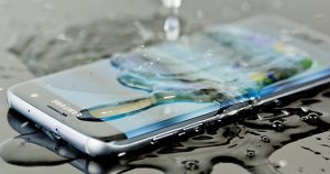 آیا گوشی اب خورده تعمیر میشود؟